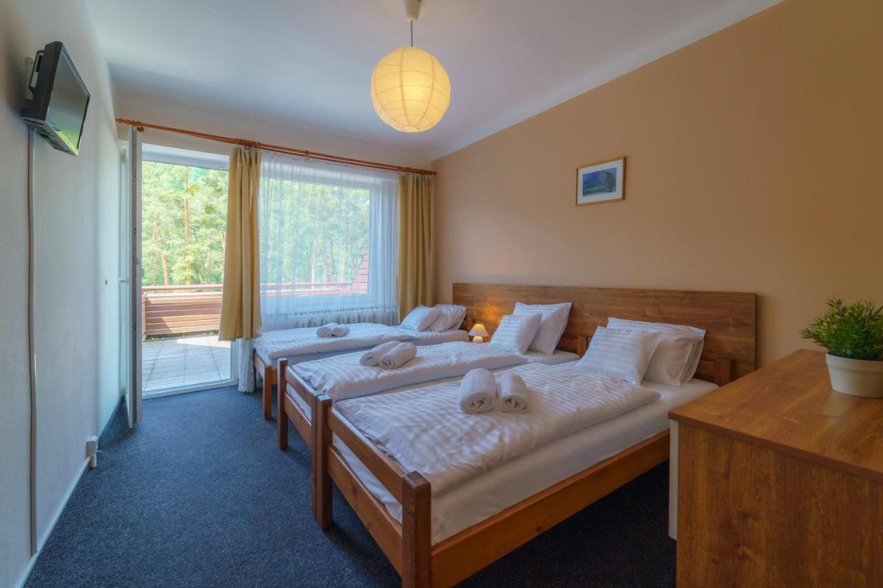 Hotel Hladina Nebrich 外观 照片