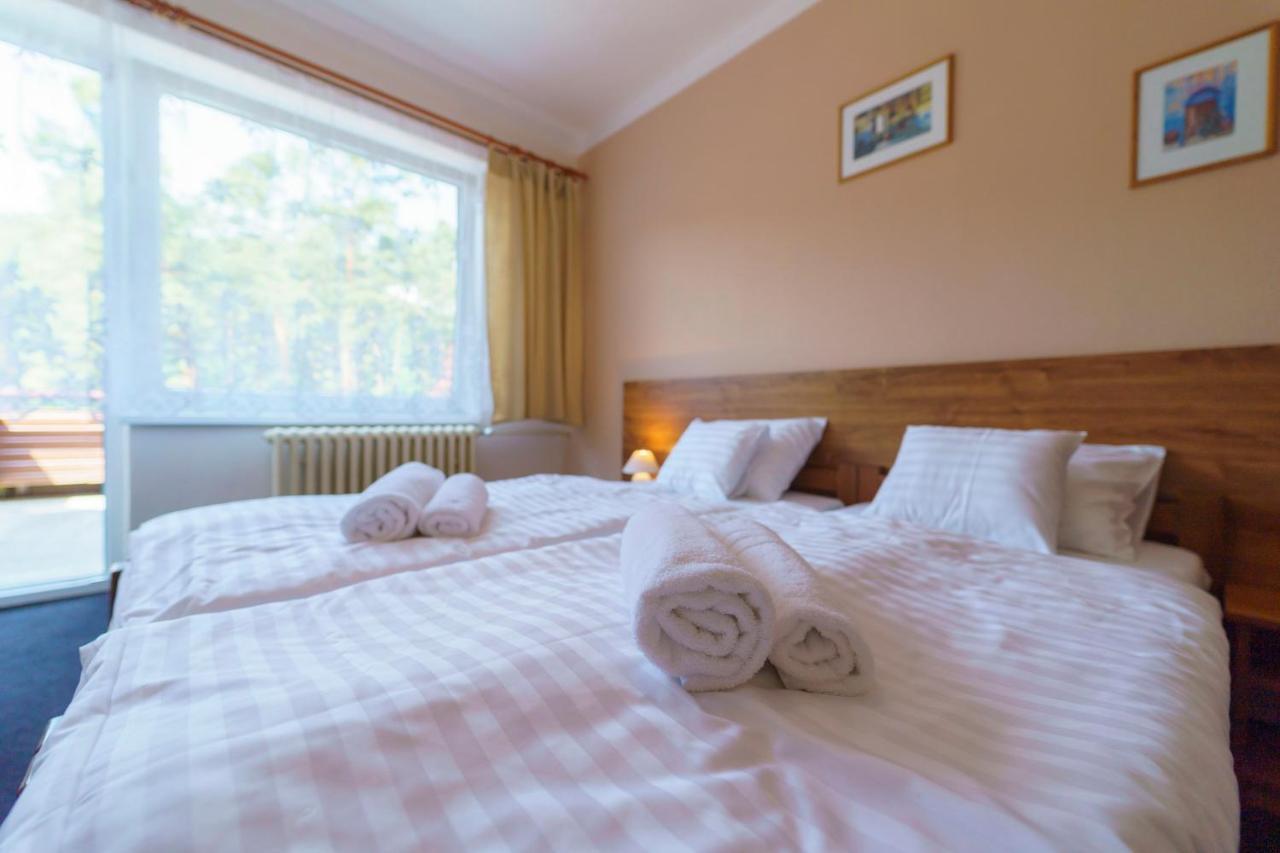 Hotel Hladina Nebrich 外观 照片